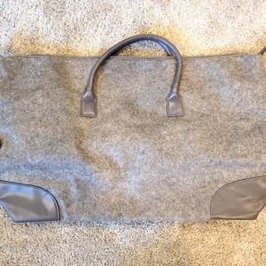 NWOT Extra large travel bag soft gray exclusive!